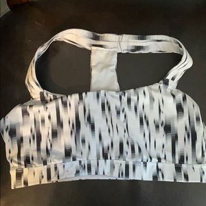 GAPFIT sports bra